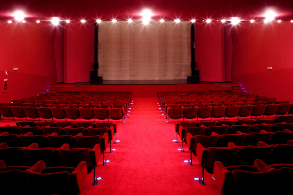 TEMPO � Teatro Municipal de Portim�o